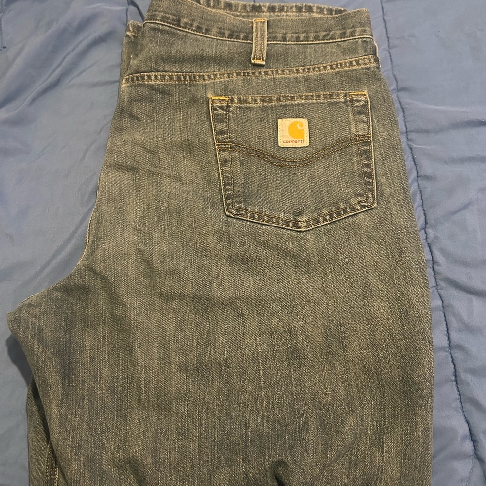 Carhartt Relaxed Blue Jeans with Distressed Finish